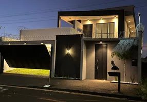 Foto 1 de Casa com 3 Quartos à venda, 207m² em Jardim Sul, Uberlândia