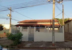 Foto 1 de Casa com 3 Quartos à venda, 100m² em Aquilles Sthengel, Londrina