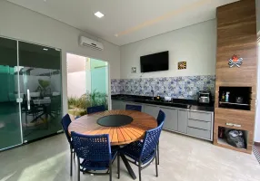 Foto 1 de Casa com 3 Quartos à venda, 160m² em Plano Diretor Sul, Palmas