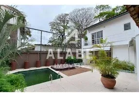 Foto 1 de Casa com 3 Quartos para alugar, 450m² em Vila Nova Conceição, São Paulo