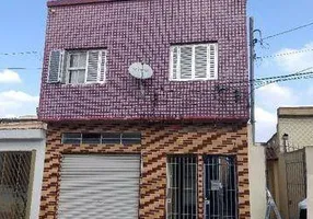 Foto 1 de Sobrado com 5 Quartos à venda, 227m² em Vila Libanesa, São Paulo