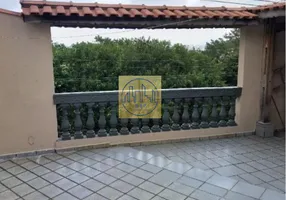 Foto 1 de Casa com 3 Quartos à venda, 180m² em Vila Palmares, Santo André