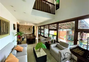 Foto 1 de Casa com 5 Quartos à venda, 270m² em São Luíz, Belo Horizonte