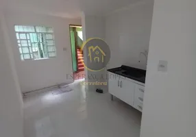 Foto 1 de Apartamento com 2 Quartos à venda, 42m² em Cohab II, Carapicuíba