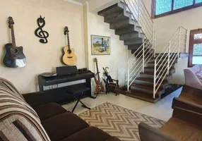 Foto 1 de Sobrado com 3 Quartos para venda ou aluguel, 270m² em Vila Guiomar, Santo André