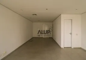 Foto 1 de Sala Comercial à venda, 32m² em Ibirapuera, São Paulo