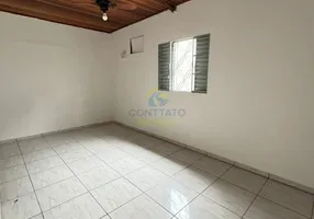 Foto 1 de Casa com 2 Quartos para alugar, 80m² em Poção, Cuiabá