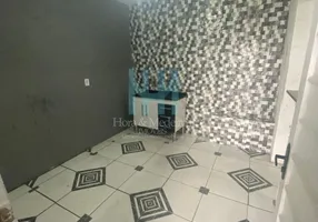 Foto 1 de Casa com 1 Quarto para alugar, 40m² em Jardim Caiubi, Itaquaquecetuba