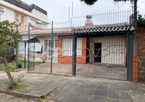 Foto 1 de Casa com 3 Quartos à venda, 200m² em Jardim Lindóia, Porto Alegre