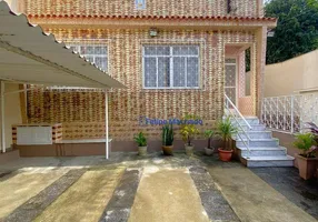 Foto 1 de Casa com 5 Quartos à venda, 144m² em Engenheiro Leal, Rio de Janeiro
