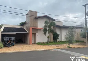 Foto 1 de Casa com 3 Quartos à venda, 290m² em Residencial Budeus, Uberaba