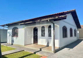 Foto 1 de Casa com 3 Quartos para alugar, 150m² em Humaitá, Tubarão
