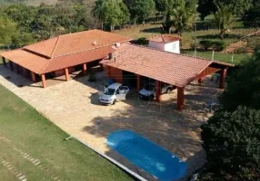 Foto 1 de Fazenda/Sítio com 3 Quartos à venda, 750m² em Jardim Califórnia, Marília