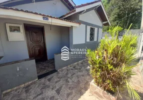Foto 1 de Casa com 3 Quartos para alugar, 160m² em Campo Alegre, Pindamonhangaba