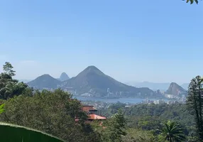 Foto 1 de Casa com 4 Quartos para venda ou aluguel, 560m² em Gávea, Rio de Janeiro