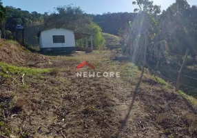 Foto 1 de Fazenda/Sítio com 1 Quarto à venda, 80m² em Vila Bela Vista, Capão Bonito