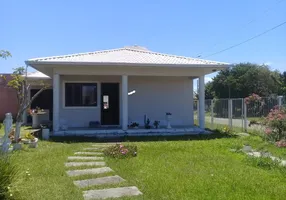 Foto 1 de Casa com 2 Quartos à venda, 90m² em Capao Novo, Capão da Canoa