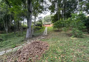 Foto 1 de Lote/Terreno à venda, 587m² em Cascata dos Amores, Teresópolis