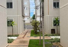 Foto 1 de Apartamento com 2 Quartos à venda, 45m² em Conjunto Frei Eugênio, Uberaba