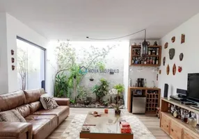 Foto 1 de Casa com 3 Quartos à venda, 220m² em Campo Belo, São Paulo