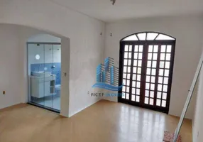 Foto 1 de Sobrado com 3 Quartos à venda, 270m² em Santa Maria, São Caetano do Sul