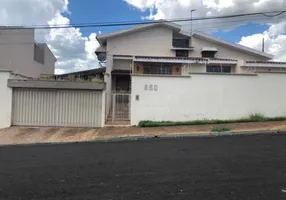 Foto 1 de Casa com 3 Quartos à venda, 160m² em Jardim Marivan, Araraquara