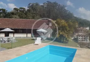 Foto 1 de Casa com 9 Quartos à venda, 400m² em Pimenteiras, Teresópolis