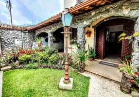Foto 1 de Casa com 5 Quartos à venda, 494m² em Planalto, Belo Horizonte