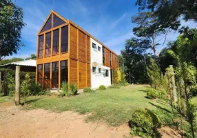 Foto 1 de Casa de Condomínio com 3 Quartos à venda, 523m² em Santa Rosa, Teresópolis