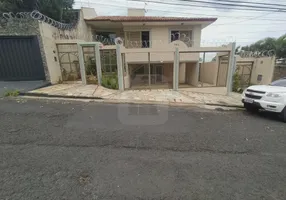 Foto 1 de Sobrado com 4 Quartos para alugar, 425m² em Vigilato Pereira, Uberlândia