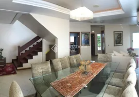 Foto 1 de Casa com 3 Quartos à venda, 450m² em Coloninha, Florianópolis