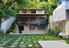 Foto 1 de Casa com 3 Quartos à venda, 400m² em Maceió, Niterói