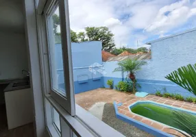 Foto 1 de Casa com 3 Quartos à venda, 140m² em Santo Antônio, Porto Alegre