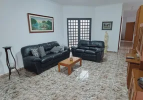 Foto 1 de Casa com 3 Quartos à venda, 152m² em Vila Nery, São Carlos