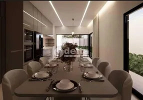 Foto 1 de Casa com 3 Quartos à venda, 160m² em Daniel Fonseca, Uberlândia