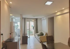 Foto 1 de Apartamento com 3 Quartos à venda, 69m² em Aurora, Londrina