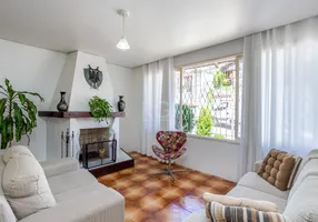Foto 1 de Casa com 3 Quartos à venda, 166m² em Jardim Itú Sabará, Porto Alegre