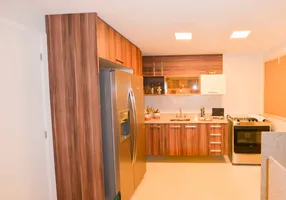 Foto 1 de Apartamento com 4 Quartos à venda, 157m² em Charitas, Niterói