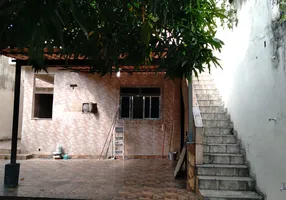 Foto 1 de Casa com 2 Quartos à venda, 80m² em Jardim Vinte e Cinco de Agosto, Duque de Caxias