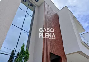 Foto 1 de Casa de Condomínio com 4 Quartos à venda, 184m² em Coaçu, Fortaleza