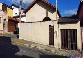 Foto 1 de Casa com 4 Quartos para alugar, 145m² em Centro, Jacareí