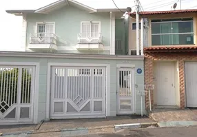 Foto 1 de Casa com 3 Quartos à venda, 220m² em Umuarama, Osasco