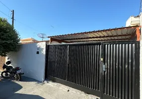 Foto 1 de Casa com 2 Quartos à venda, 100m² em , Guapiaçu