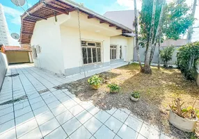 Foto 1 de Casa com 2 Quartos à venda, 79m² em Dom Bosco, Itajaí