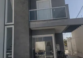 Foto 1 de Casa com 2 Quartos à venda, 110m² em Jardim Regina, Itanhaém