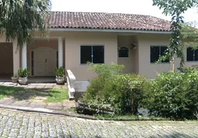 Foto 1 de Casa de Condomínio com 5 Quartos à venda, 580m² em Maria Paula, Niterói