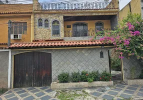 Foto 1 de Casa com 4 Quartos à venda, 100m² em Bangu, Rio de Janeiro