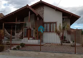 Foto 1 de Casa com 3 Quartos à venda, 240m² em Centro, Palhoça