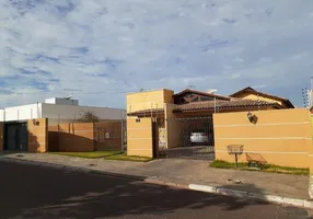 Foto 1 de Casa com 3 Quartos à venda, 583m² em Jardim Cuiabá, Cuiabá