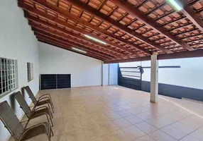 Foto 1 de Casa com 3 Quartos à venda, 170m² em Vila Industrial, São José dos Campos